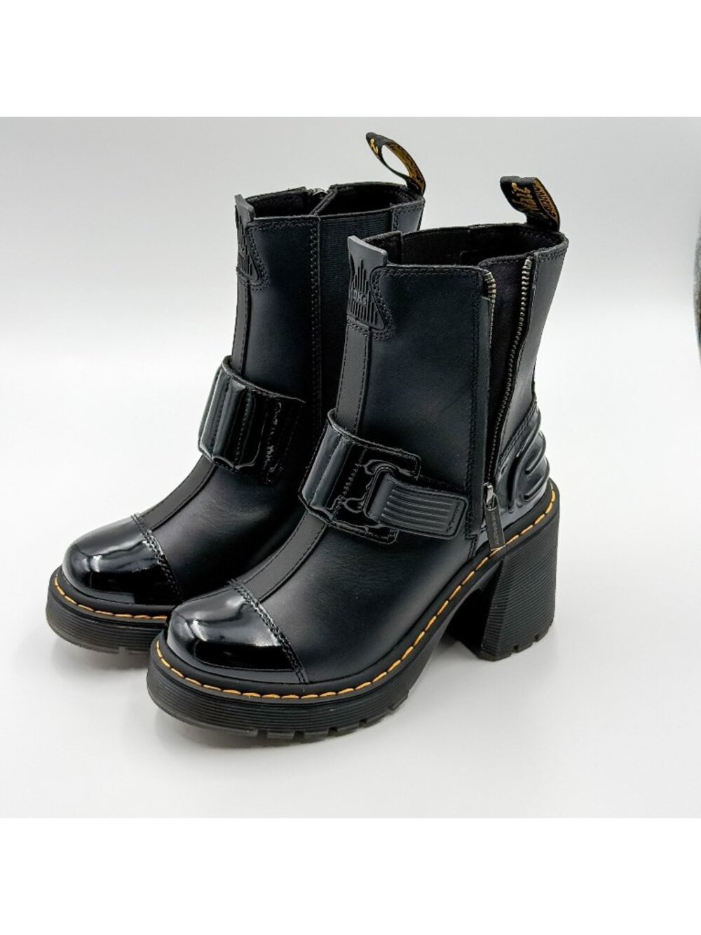 NEW Dr. Martens Gaya Alternative Leather Heeled Chelsea Boots Size 6 US L No Box